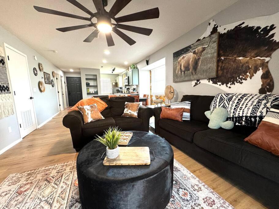 Modern Comfort: Updated Cozy Condo In Indian Point Branson Buitenkant foto