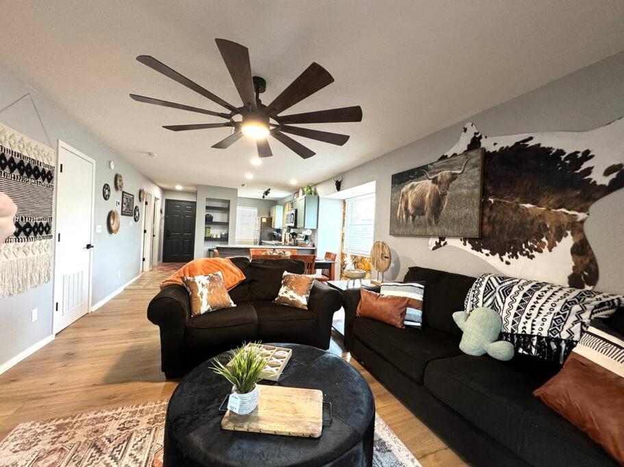 Modern Comfort: Updated Cozy Condo In Indian Point Branson Buitenkant foto